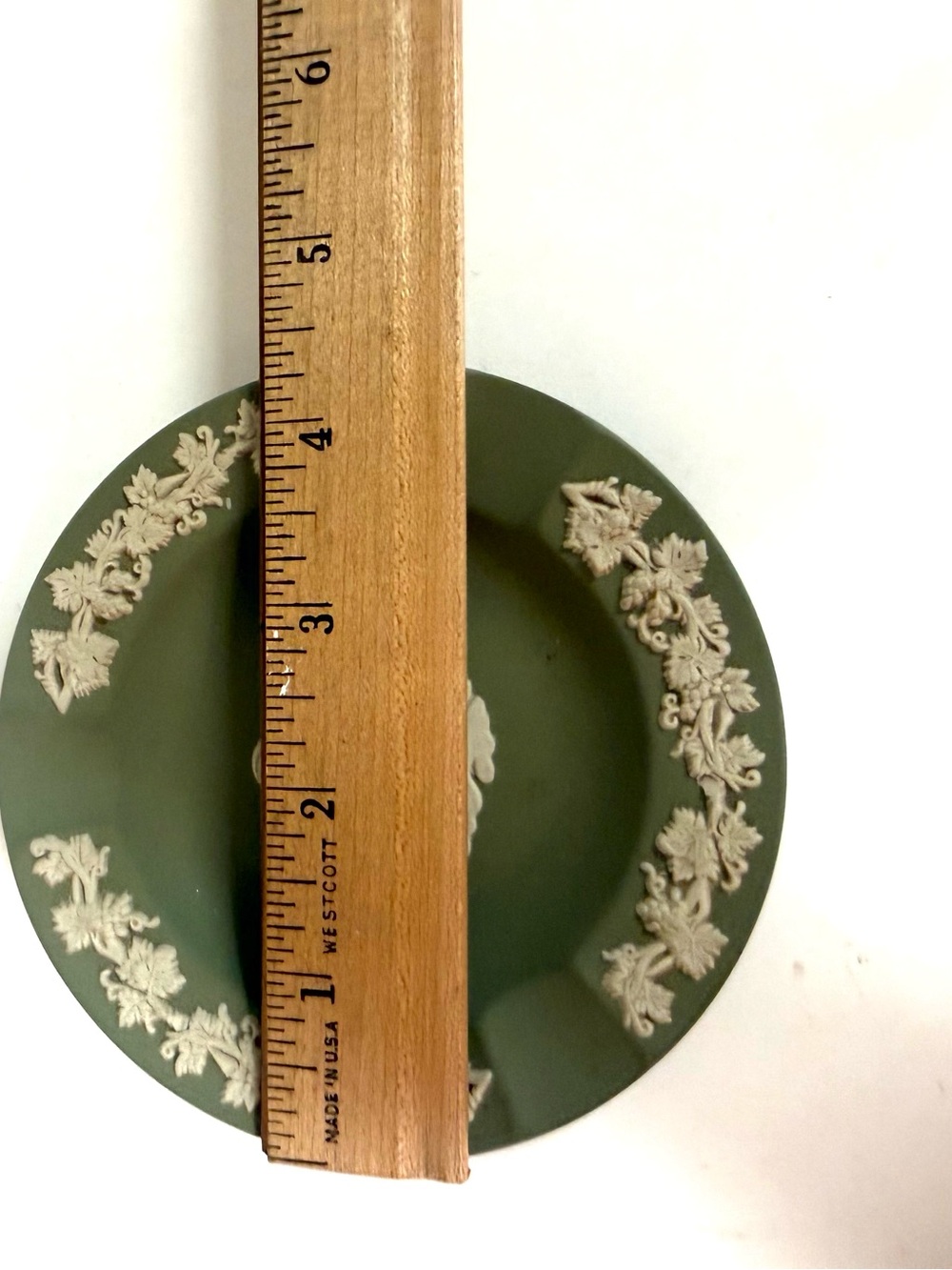 Green Jasperware Wedgwood Trinket Dish & Lighter - Picture 9 of 11